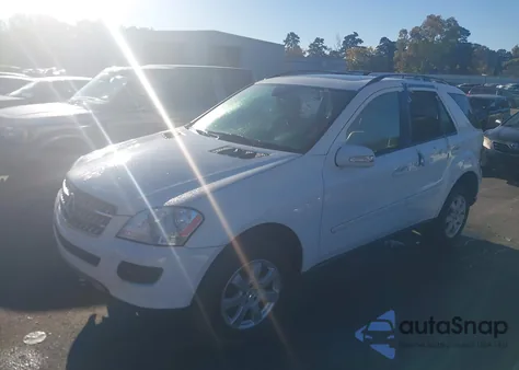 2007 Mercedes-Benz Ml 350 4Matic z USA, uszkodzony, nr VIN 4JGBB86E27A283845